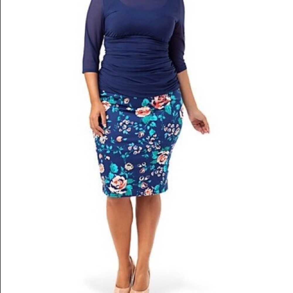 NWT KIYONNA Navy Floral Pencil Skirt Plus Sz 3X